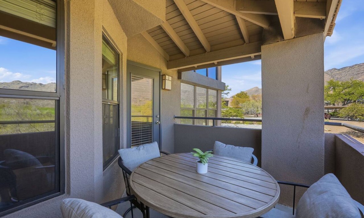 Tucson Condo | 2nd Floor Corner Condo - Magnificent Mountain View with many windows to enjoy