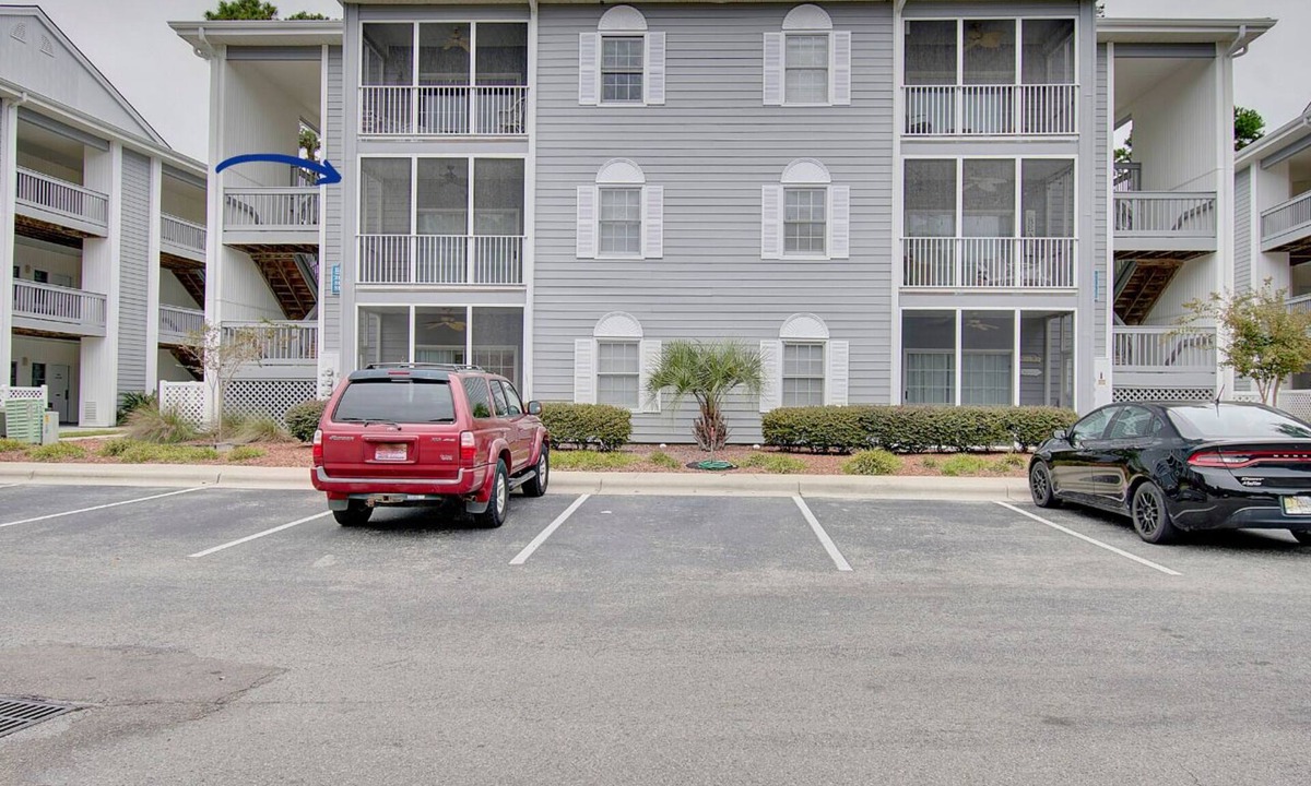 Sea Trail Condo | 3103 Royal Poste Pet-Friendly Fairway 2 Bedroom Condo 1 mile to Sunset Beach