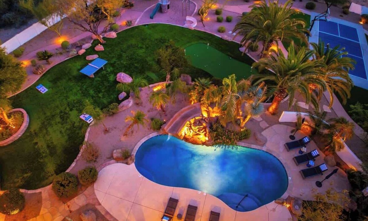 Cactus Acres Villa | 3MillionLuxWaterSlide GetawayPickleBallGolf
