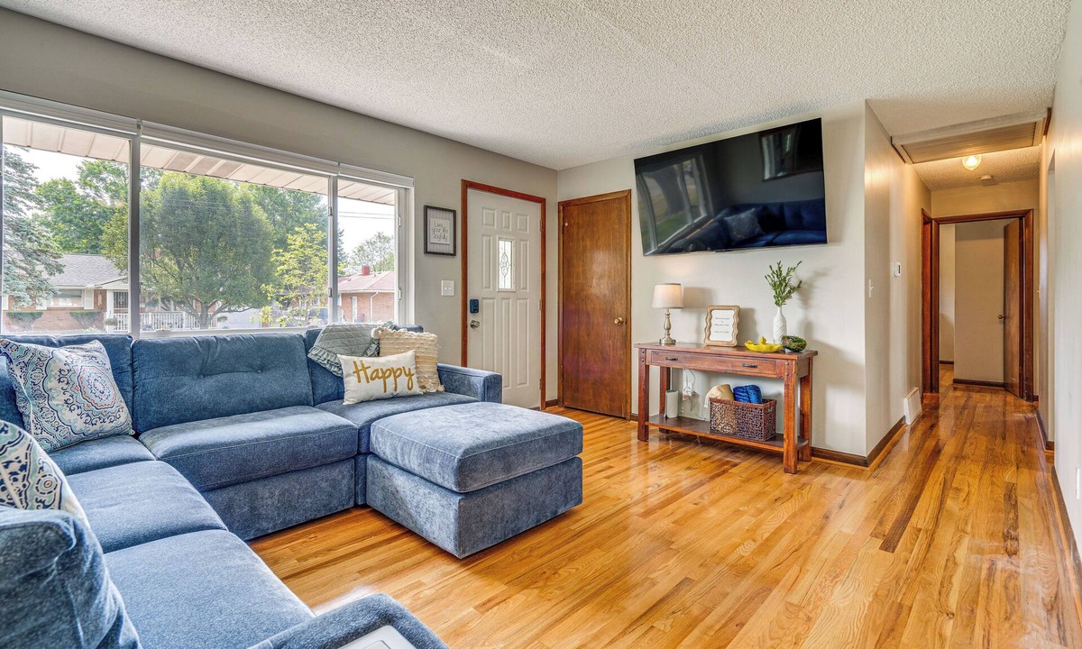 Columbus House | 7 Mi to Downtown Columbus: Family Getaway w/Yard