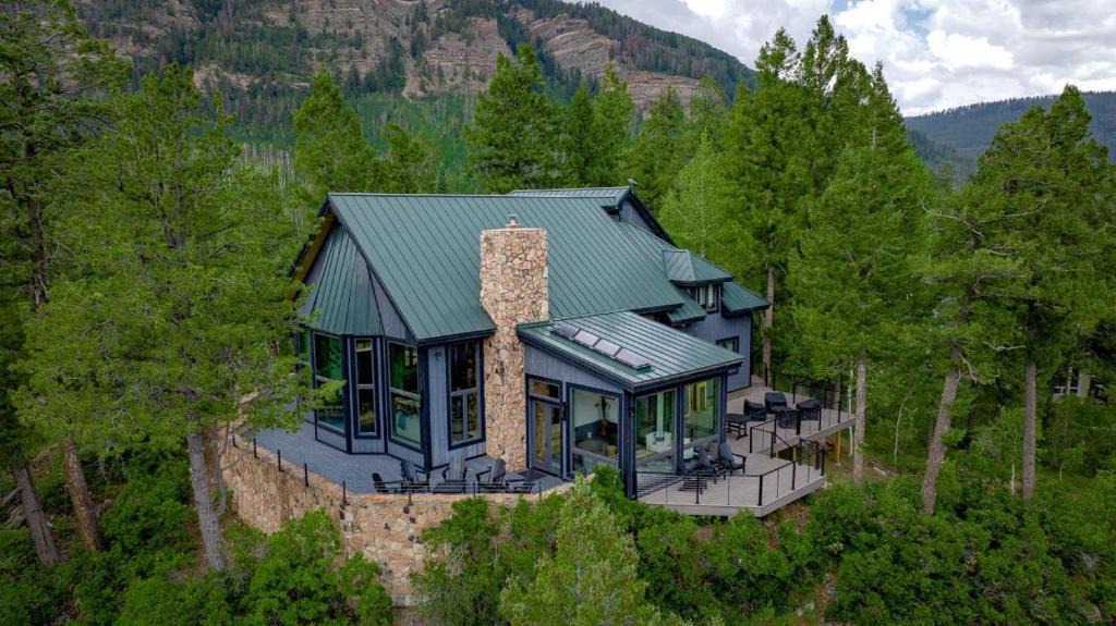 Columbine Lake House | 83 Ridge Road