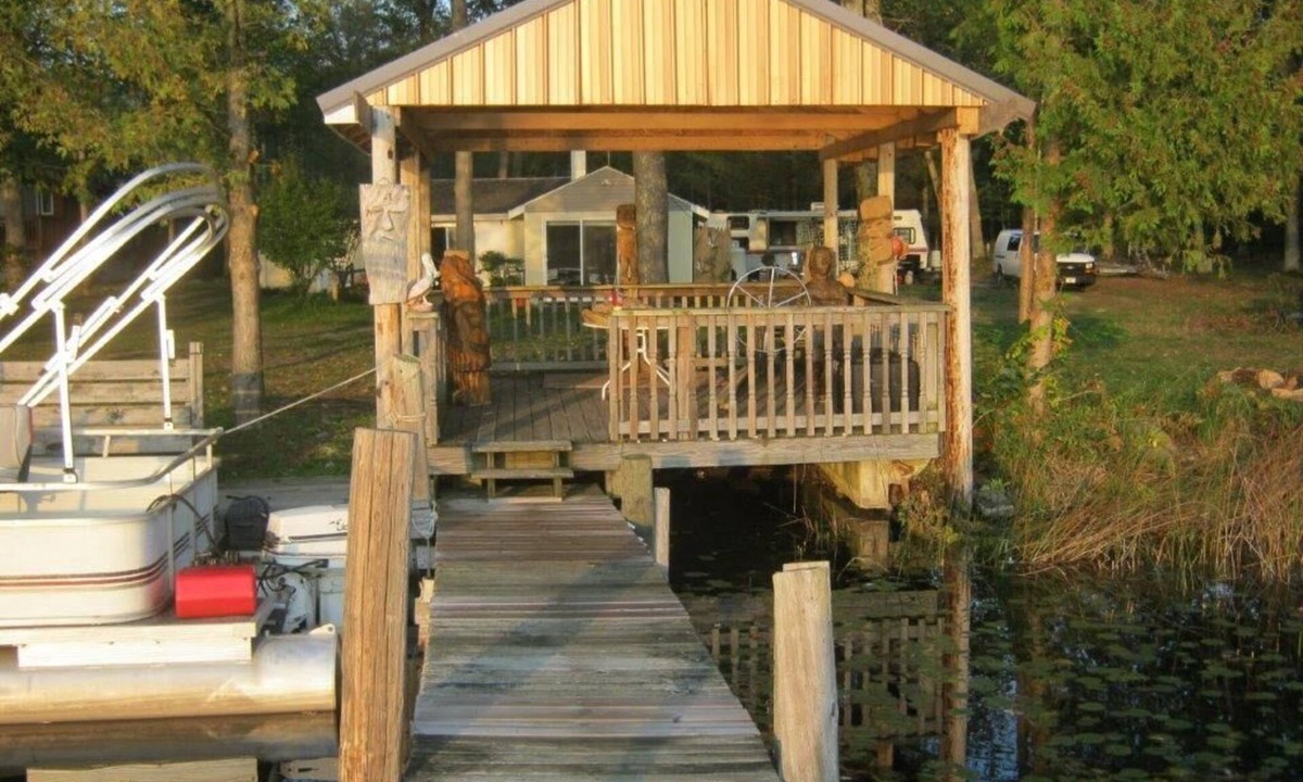 Woodland Park House | ADVENTURE AWAITS! West Michigan's Lakefront Summer Vacation Dream Come True!