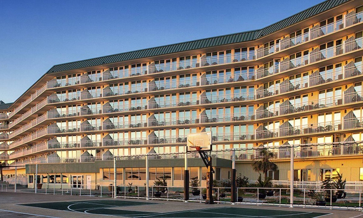 Bostroms Apartment | Beautiful studio unit at resort, sleeps 2