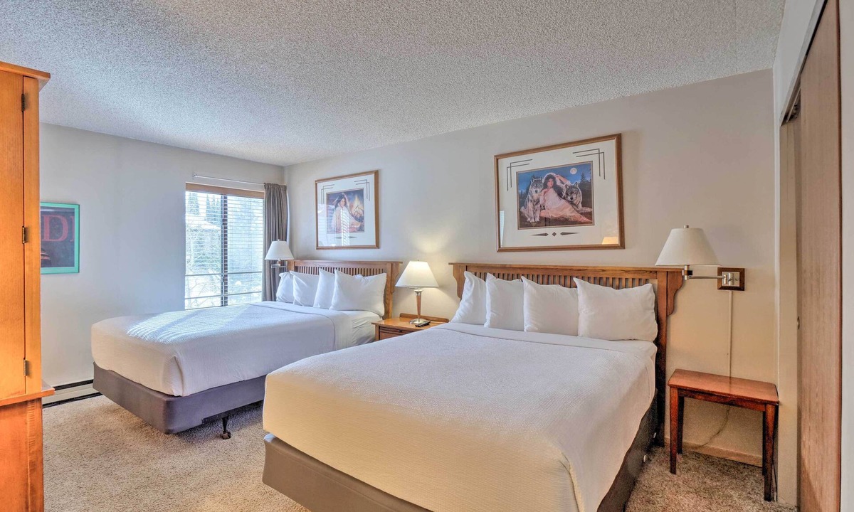 Copper Mountain Village Hotel | Bridge End Hotel Style Room with 2 Beds #104A by RedAwning