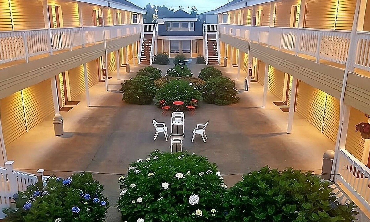 Enumclaw House | Budget-friendly Accommodation! 3 Pet-friendly Units, Free Onsite Parking