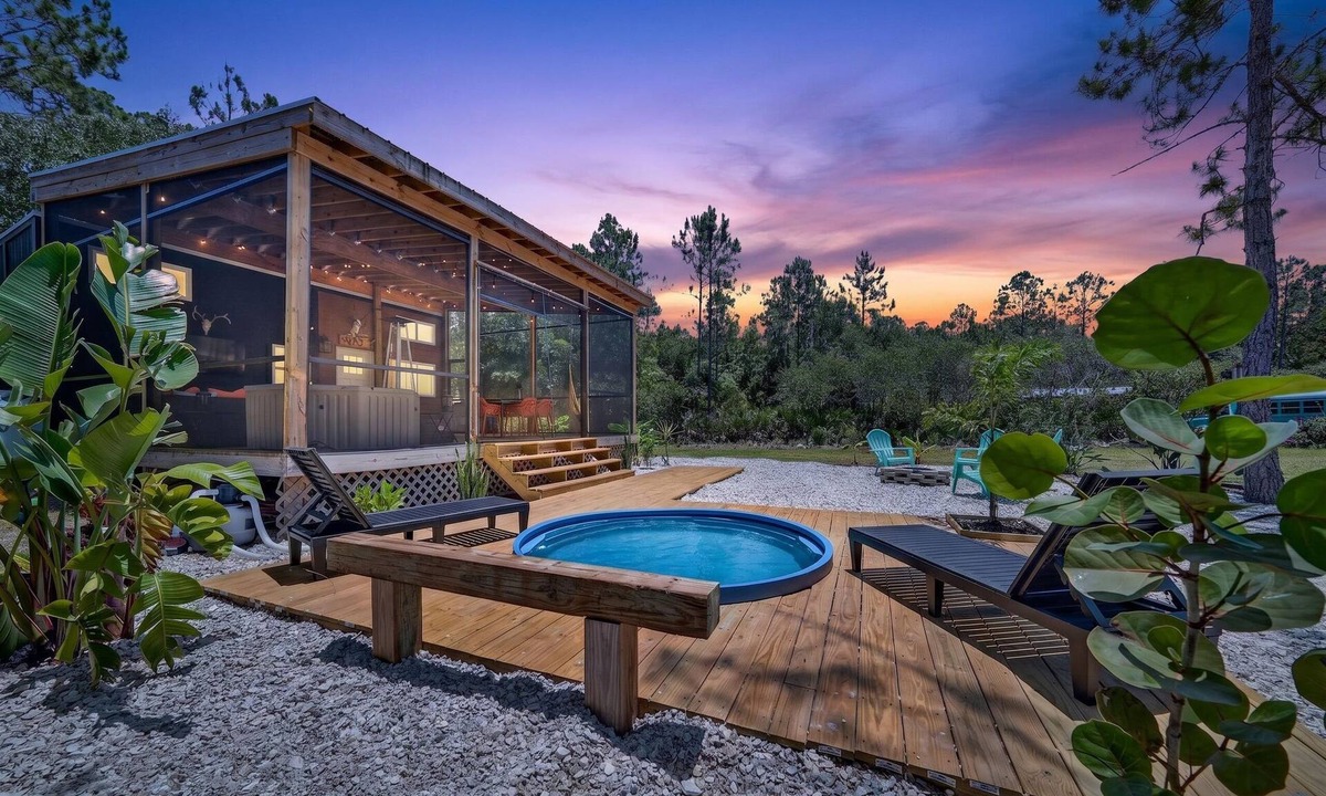St. Augustine Cottage | Casa Caliente - Spa | Romantic Tiny Retreat Near Beaches & Old Town