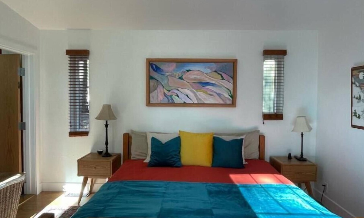 Kachina Village Ski Chalet | Celestial Mountain Retreat: Fresh Air and Starlit Nights