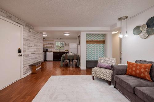 Taku - Campbell Apartment | Central 2BR Anchorage Adventure Hub