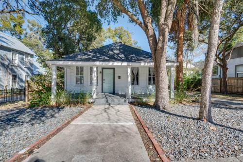 Historic District House | Charming 100-Year-Old Home < 1 Mi to Downtown