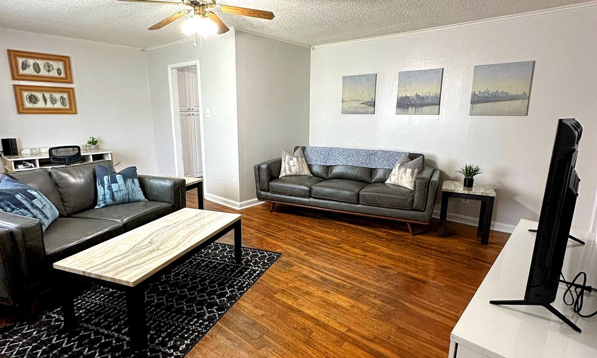 Osceola House | Charming 3-bedroom house with AC and WiFi in Osceola near Big River Steel