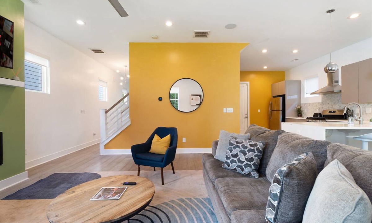 Sugar Creek House | Charming 3BR Charlotte Holiday Home with Patio