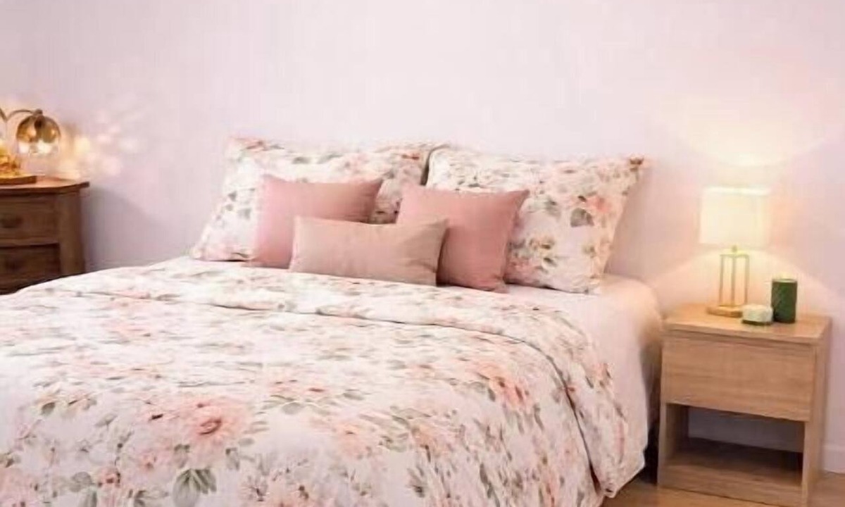 Beauvais Apartment | Charming Studio Apartment