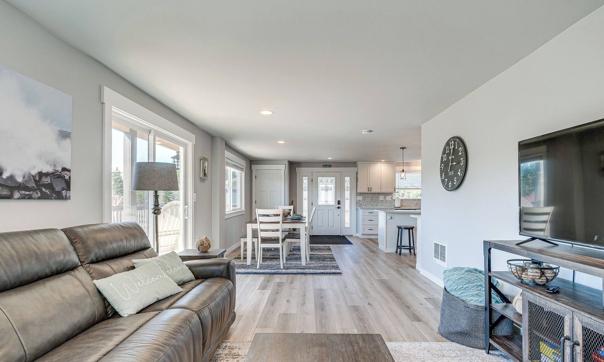 Westport Cottage | Chic Westport Vacation Rental, Walk to Beach!