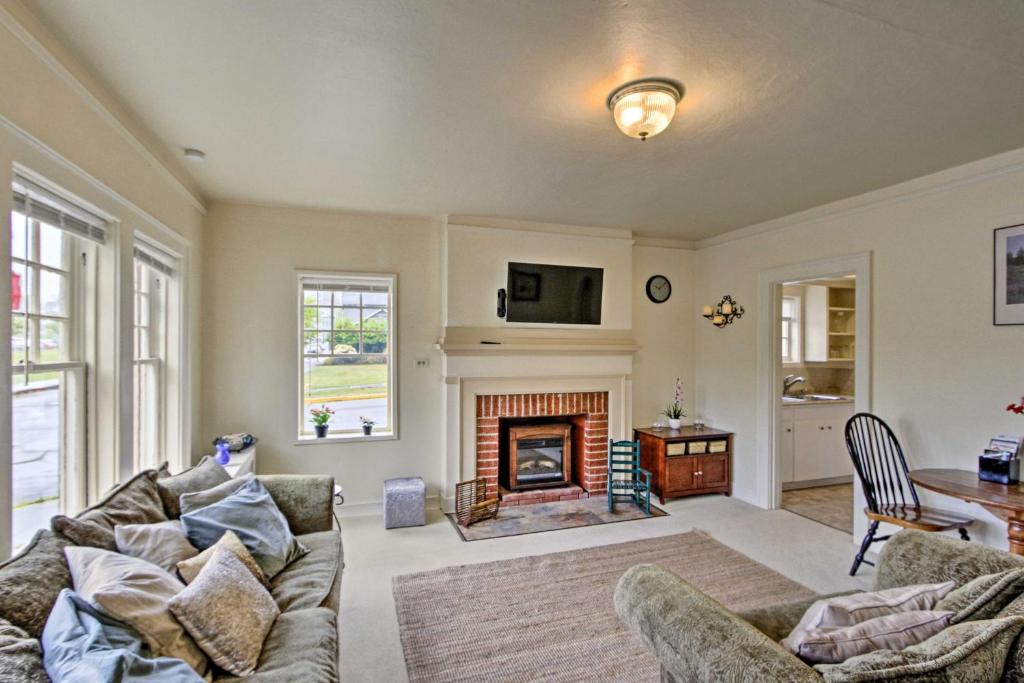 Aberdeen Apartment | Classic Aberdeen Apt 1 Mi to Riverfront Park!