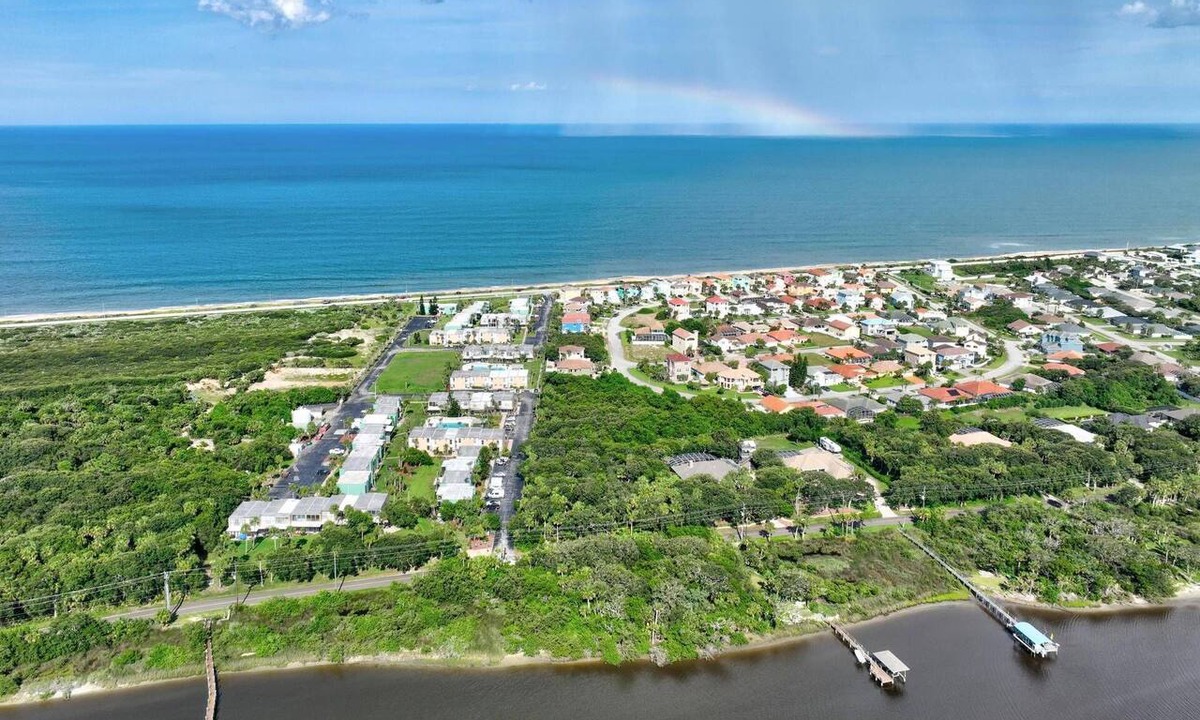 Ormond Beach Condo | Coastal Haven Condo | Ormond Beach Close To Flagler Beach | Beach Access | Pool | Pet Friendly