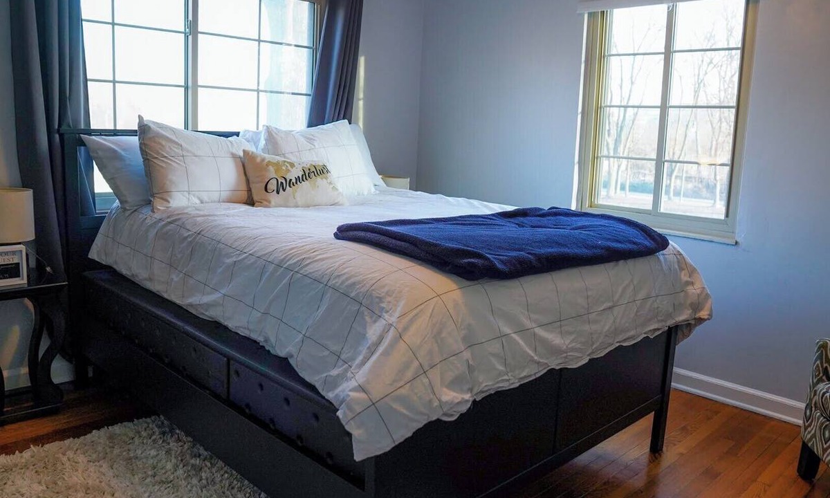 Franklin Park Apartment | Cozy 2BR Condo Near OSU – Perfect for Families, Students & Columbus Staycations