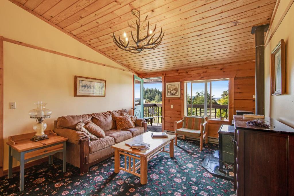 Deer Harbor House | Deer Harbor Inn