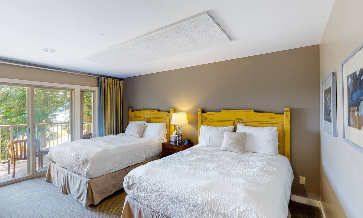 Rosario Apartment | Dreamy studio gem with balcony, fast WiFi, beach access, & ideal location