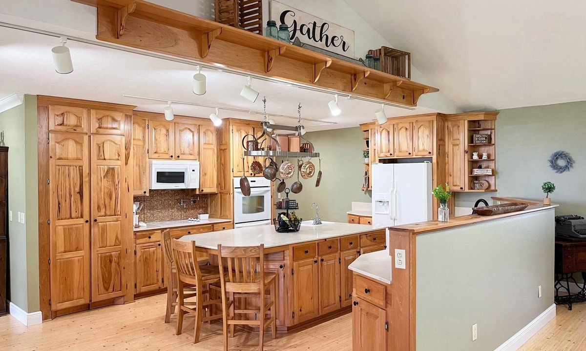 Marshall House | Enjoy breathtaking views while drinking your morning coffee