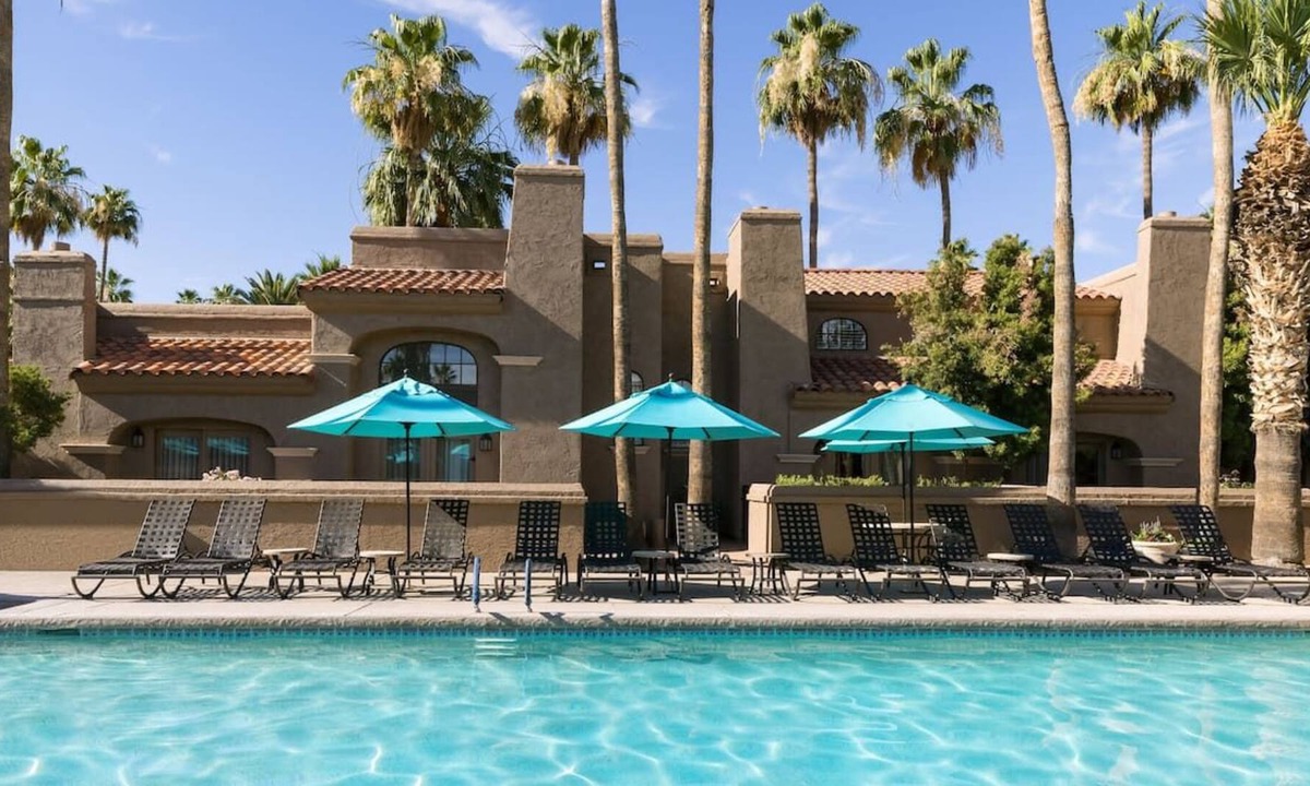 South Scottsdale Resort | Explore the Wild West! Mountain Views, 5 Pools, Free Parking, Near Camelback Mtn