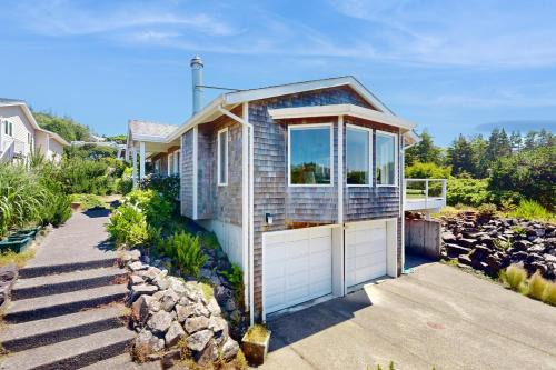 Oceanside House | Firepit Lagoon