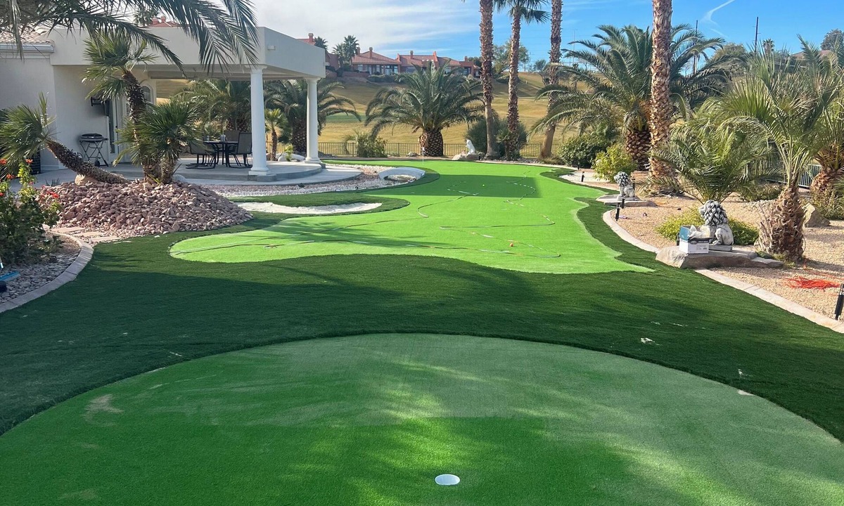Mesquite House | "FORE" King Suites