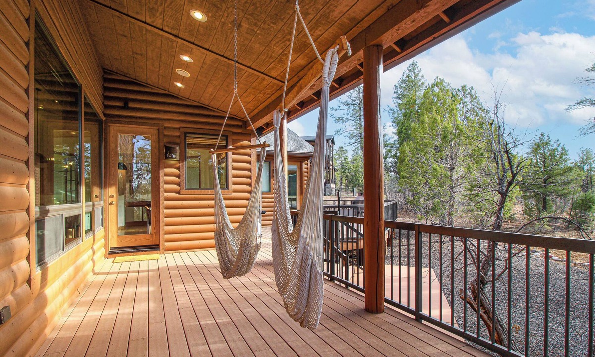 Torreon Cottage | Forest-view Gem, 4 Mi to Fool Hollow Lake!