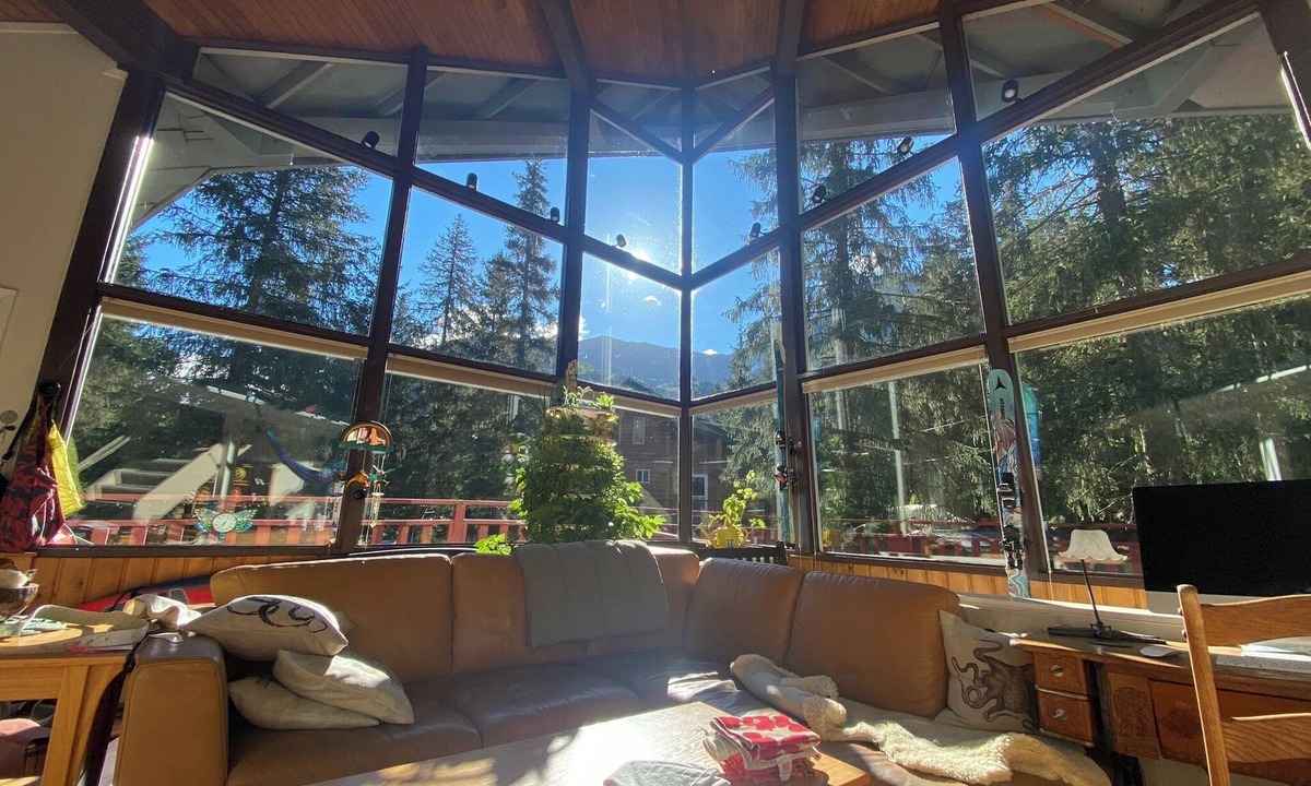 Alyeska House | Girdwood Alyeska Chalet Hot Tub, Sauna, Jet Tub, Pool Table, Sleeps 12, walk2ski