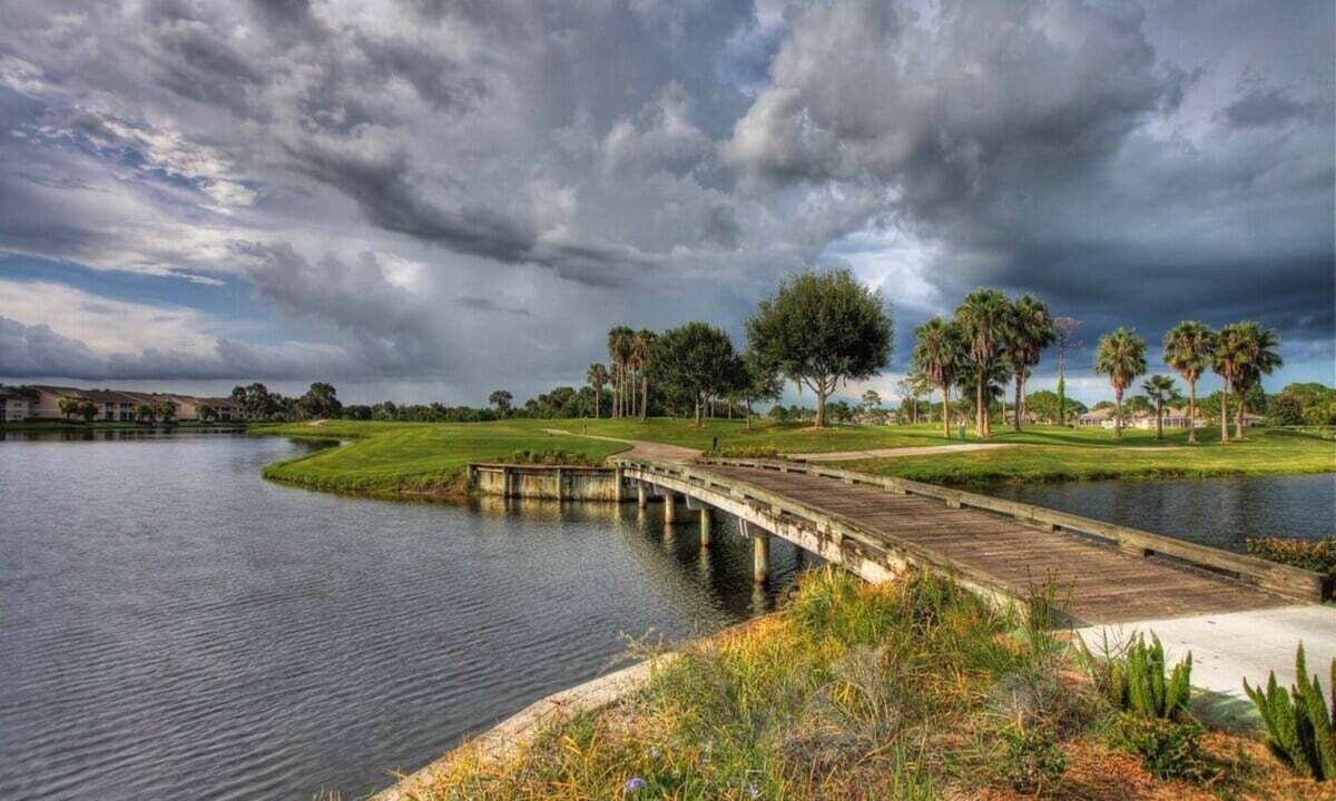 Sarasota House | Golf course view - 2BR - 2nd floor condo - Eagle Hunters