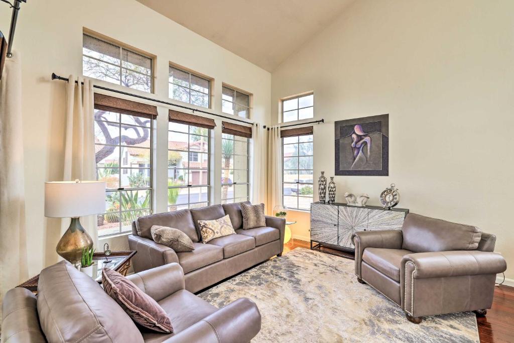 Tatum Ranch House | Golf & Unwind Poolside: Cave Creek Group Retreat!