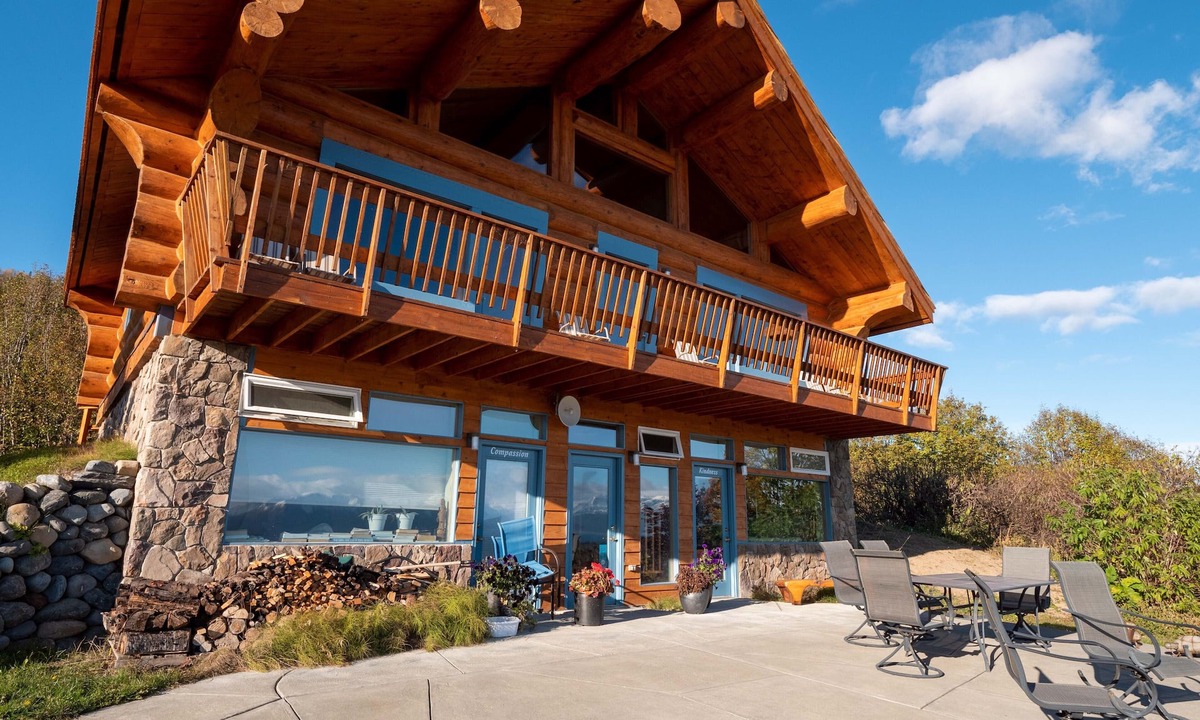 Homer Bed & Breakfast | Good Karma Inn