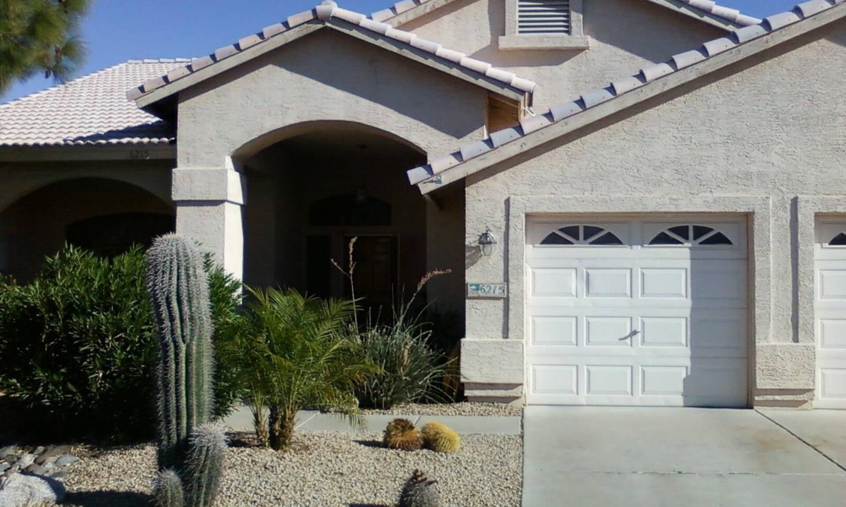 Glendale House | Gorgeous Glendale Home Sleeps 10 Pool, Hot Tub,