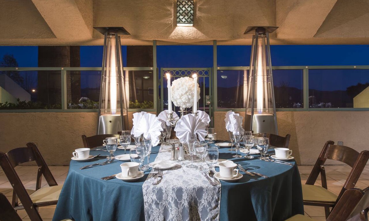 Simi Valley Hotel | Grand Vista Hotel
