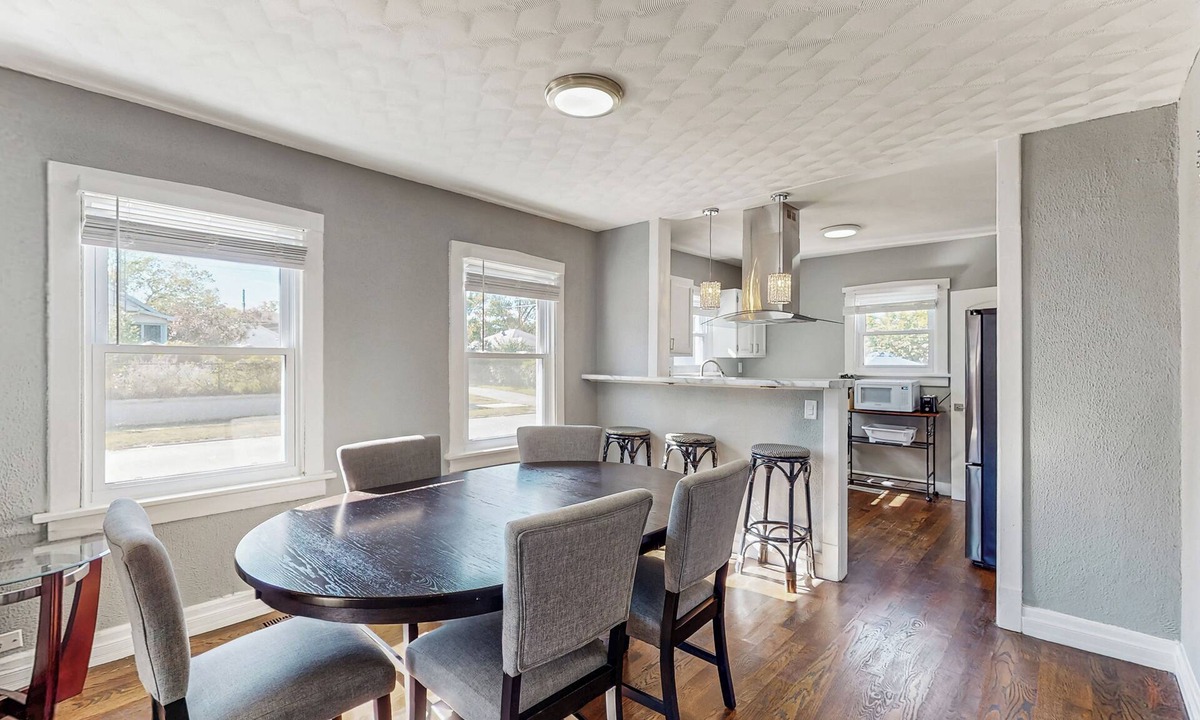 Michigan City Cottage | Group-friendly Michigan City Home Near Beach!