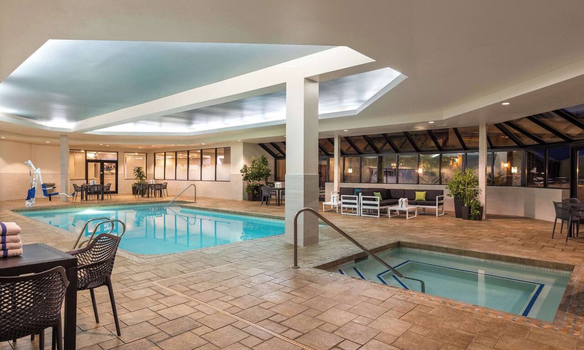 Spokane Hotel | Hampton by Hilton Spokane