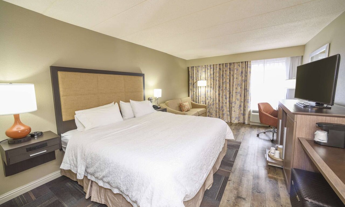 Willowville Hotel | Hampton Inn Cincinnati-Eastgate
