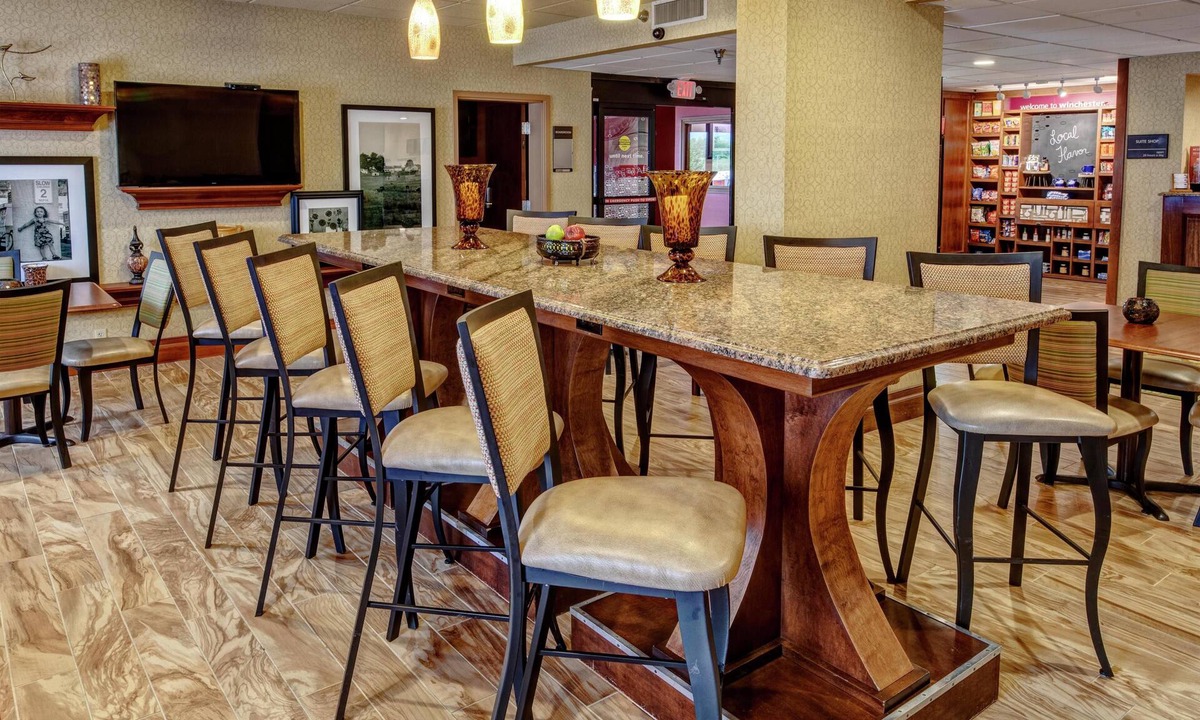Winchester Hotel | Hampton Inn Winchester