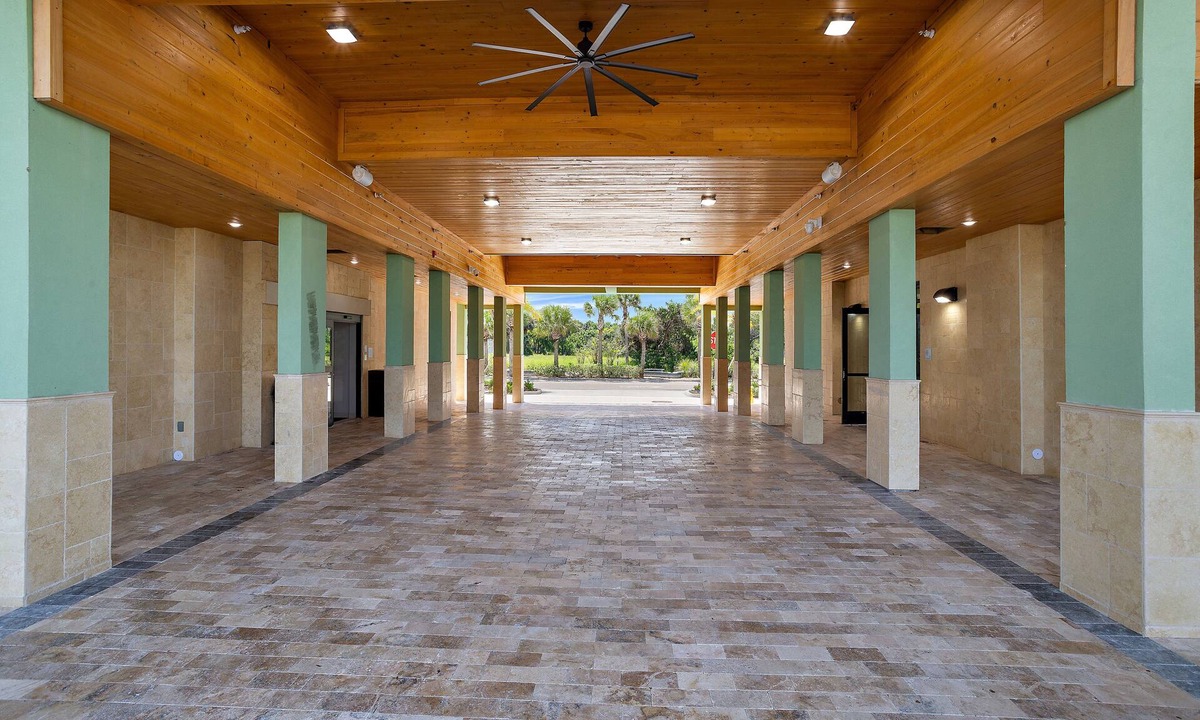 Vilano Beach Hotel | Holiday Inn Express St. Augustine - Vilano Beach by IHG