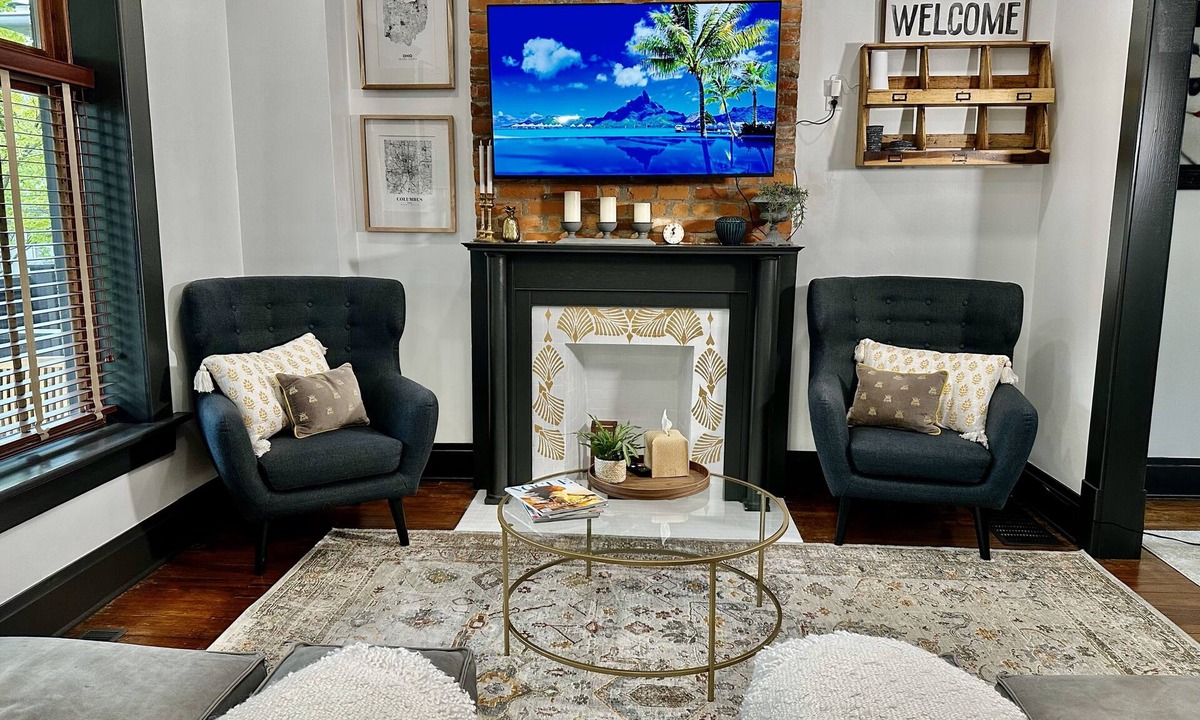 Weinland Park House | Hot Tub, Firepit, Cornhole, Foosball, King Beds, 2-car Garage, Walkable