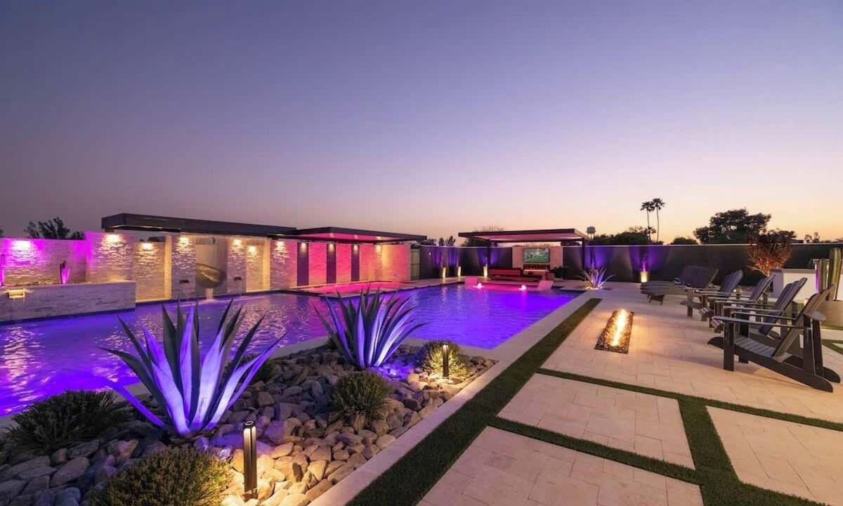 Paradise Valley Ranchos House | HÓZHÓ Thunderbird|Pool, Slide, Pickleball &Theatre