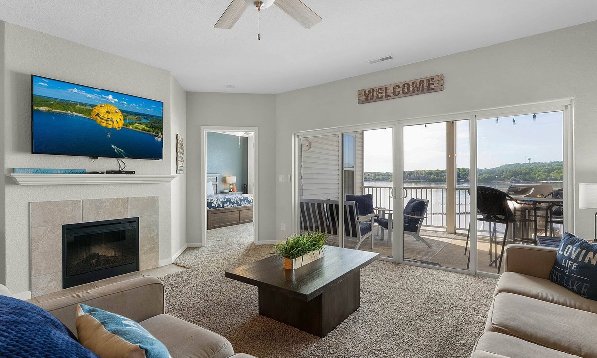 Rocky Mount Condo | Lake House 4mm "On the Main"!