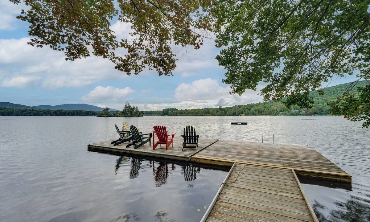 Plymouth House | Lakefront Paradise Near Okemo & Killington