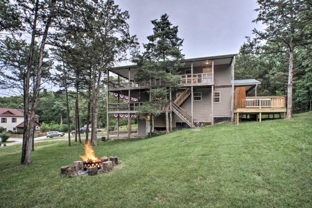 Blue Eye House | Lakeside Blue Eye Escape w/Game Room & Hot Tub!