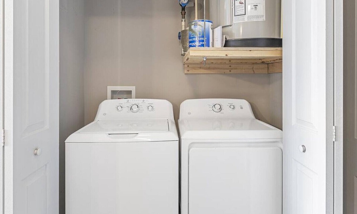 Hilliard Apartment | Landing at Landmark Lofts - 2 Bedrooms in Downtown Hilliard