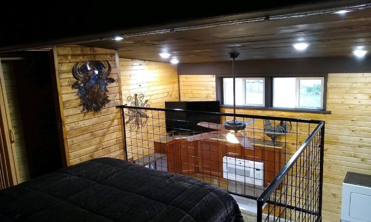 Drury House | Loft house with 4 beds and access to our park and outdoor Pavilions and more
