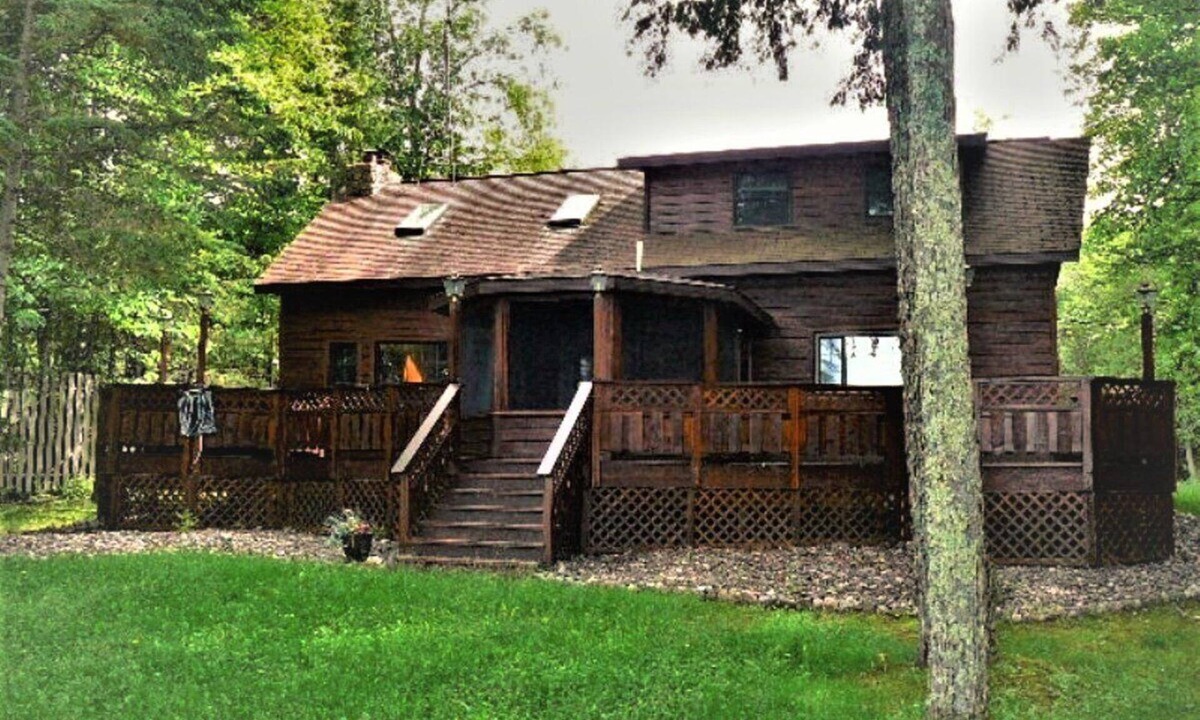 Butternut Cabin | Loon Landing on Schnur Lake