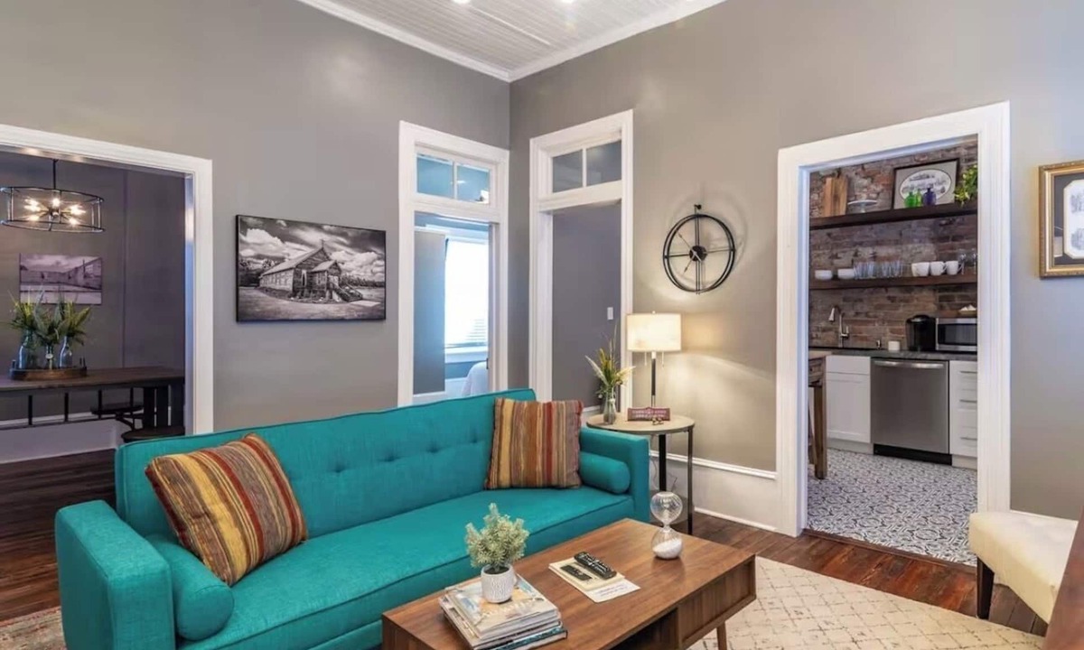 Marion Apartment | Lovely upscale 3-bedroom Loft apartment downtown Marion