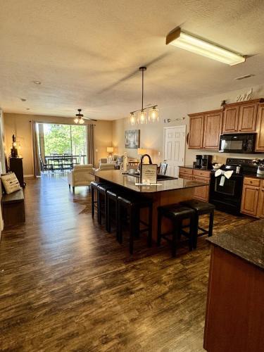 Hollister Apartment | Lower Level Condo B-1