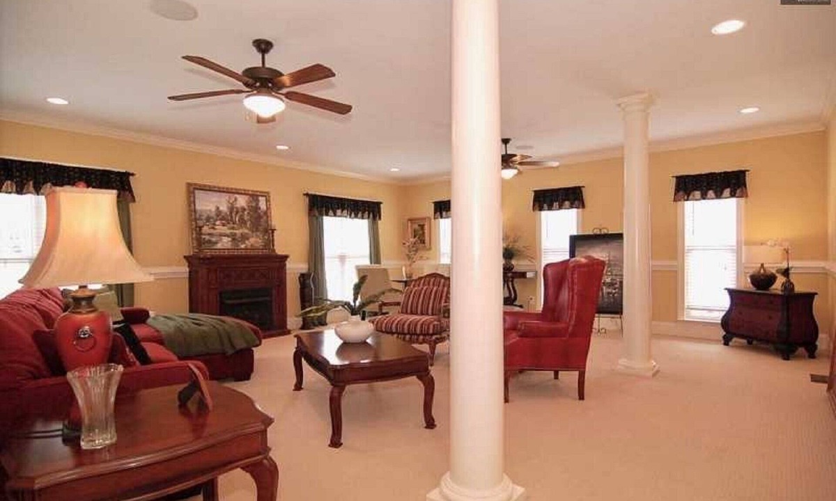 Irmo House | Luxurious Corporate Home (Miinutes from LAKE MURRAY)!