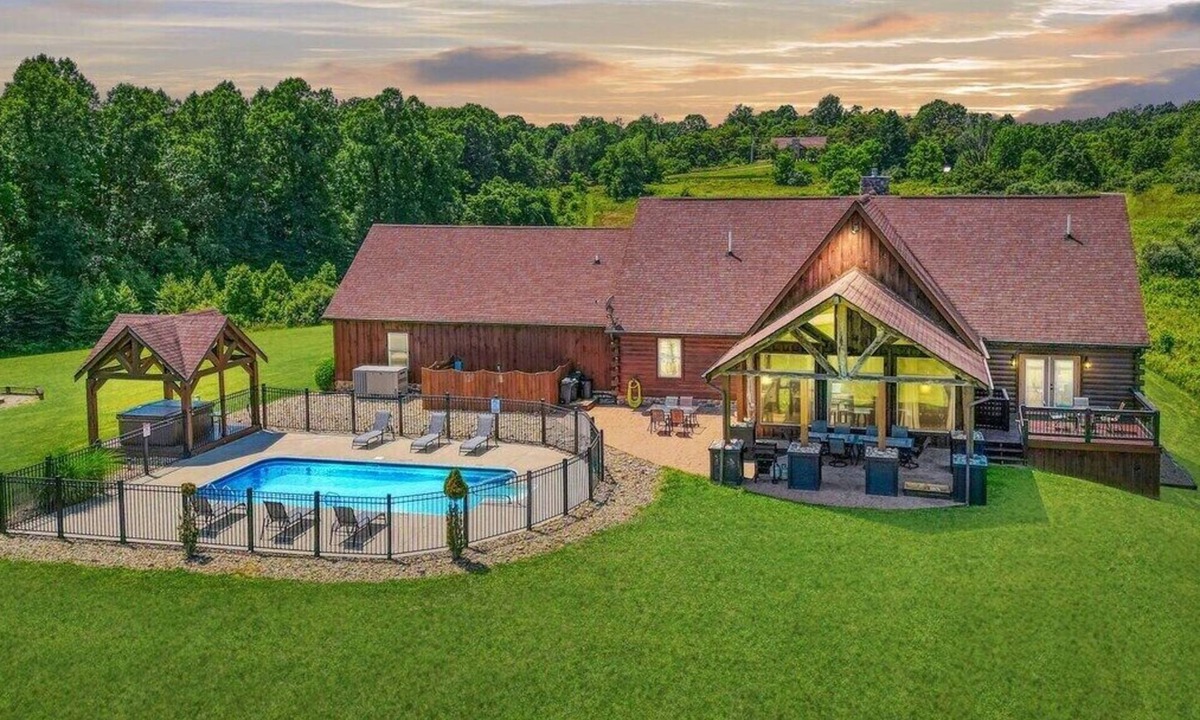 Rockbridge Cabin | Meadows | Hocking Hills, Pool, Theater, Sleeps 24